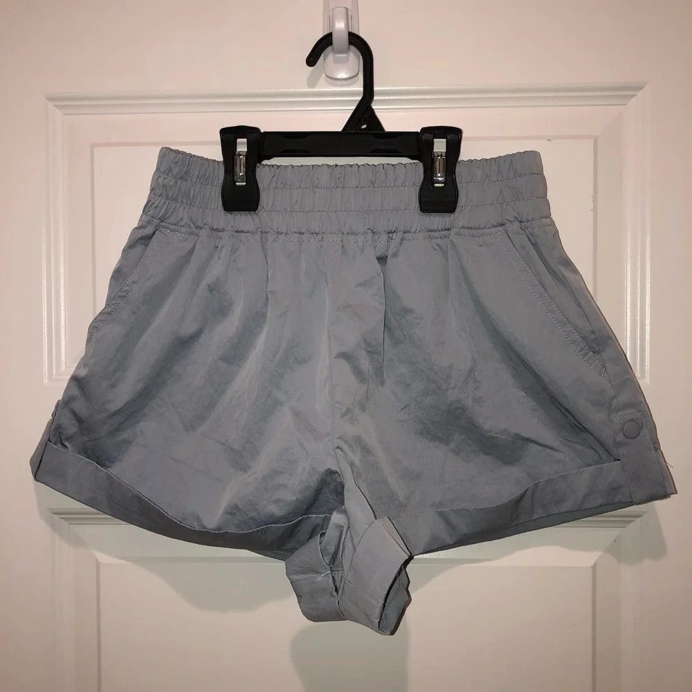 FP Movement by Free People Olympia Rolled Cuffed Shorts Blue Smoke sz XS